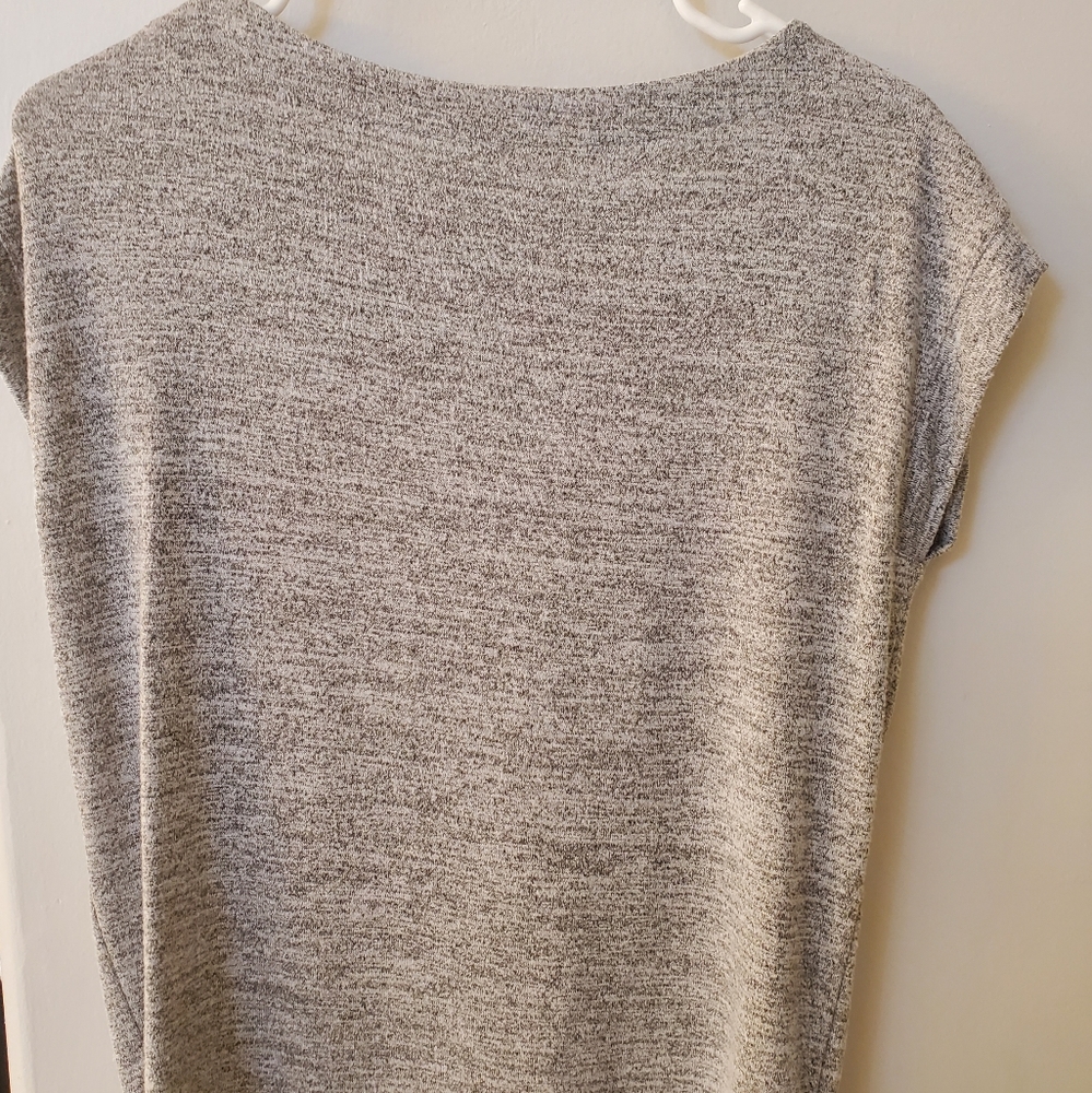 Gap shirt